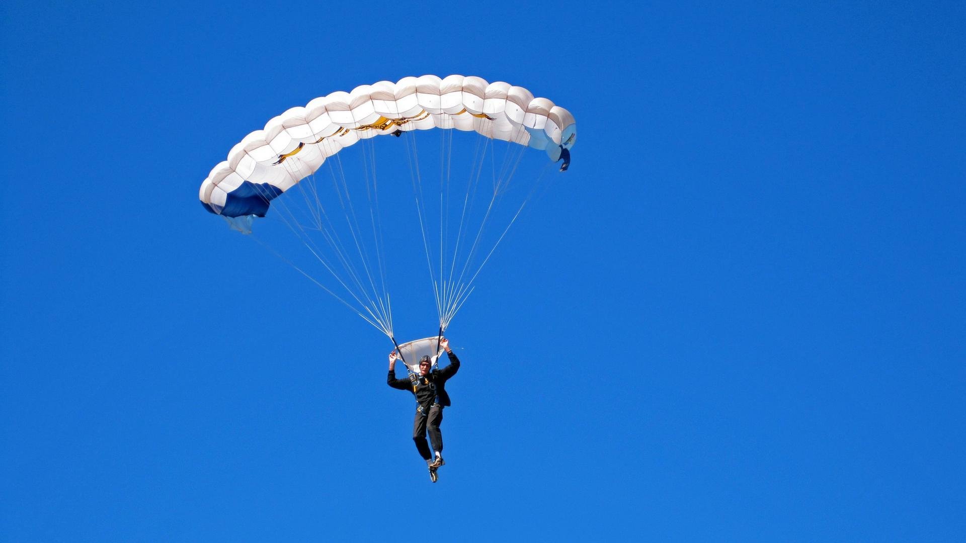 _网球比赛中的戏剧性瞬间:逆袭、爆冷、奇迹_,网球表演赛