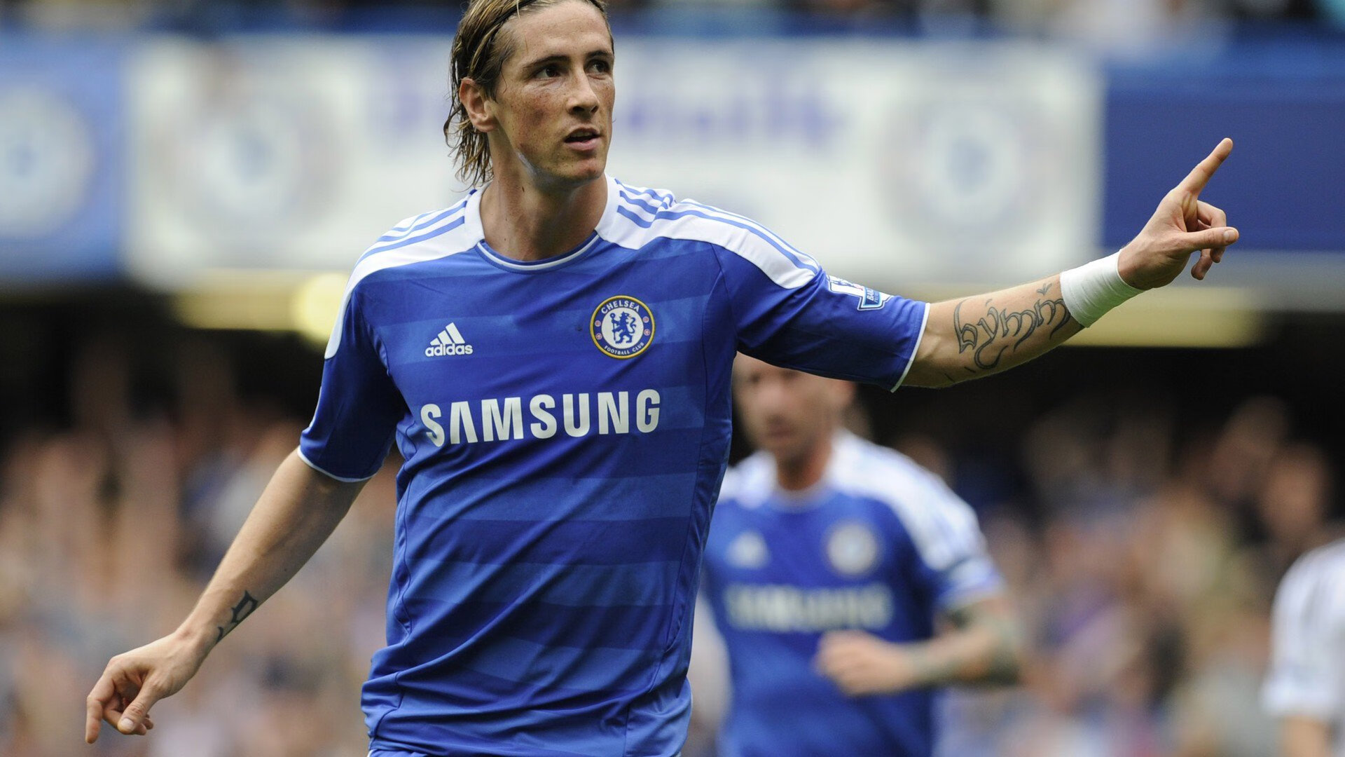 “团队无敌：幕后英雄的坚韧守护”，团队竞技的无敌点